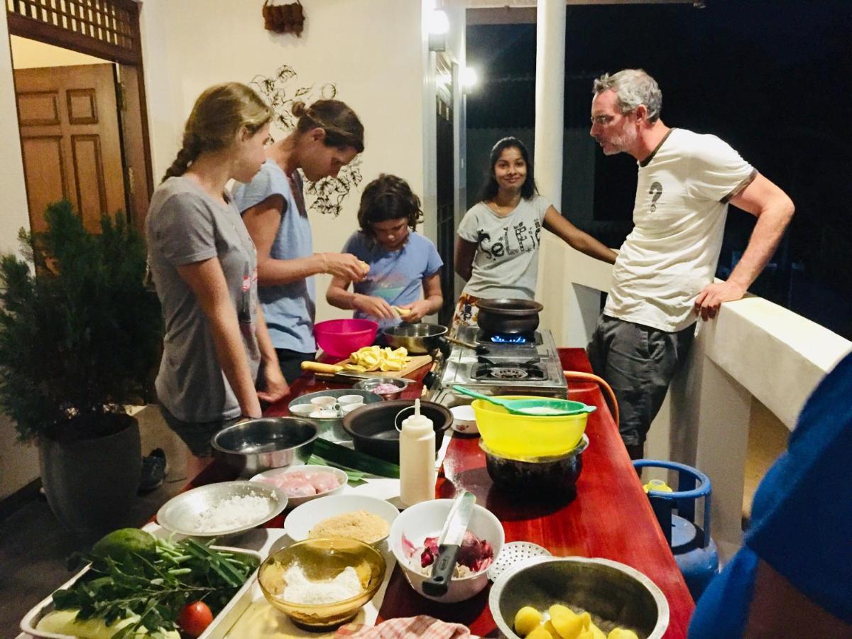 Sweet Home Tourist Rest, Cooking Classes & Tours Anuradhapura Eksteriør bilde