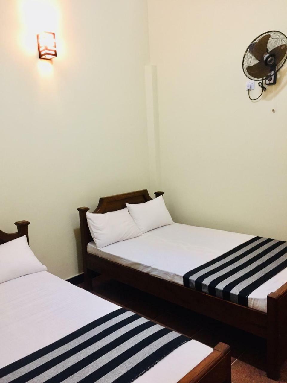Sweet Home Tourist Rest, Cooking Classes & Tours Anuradhapura Eksteriør bilde