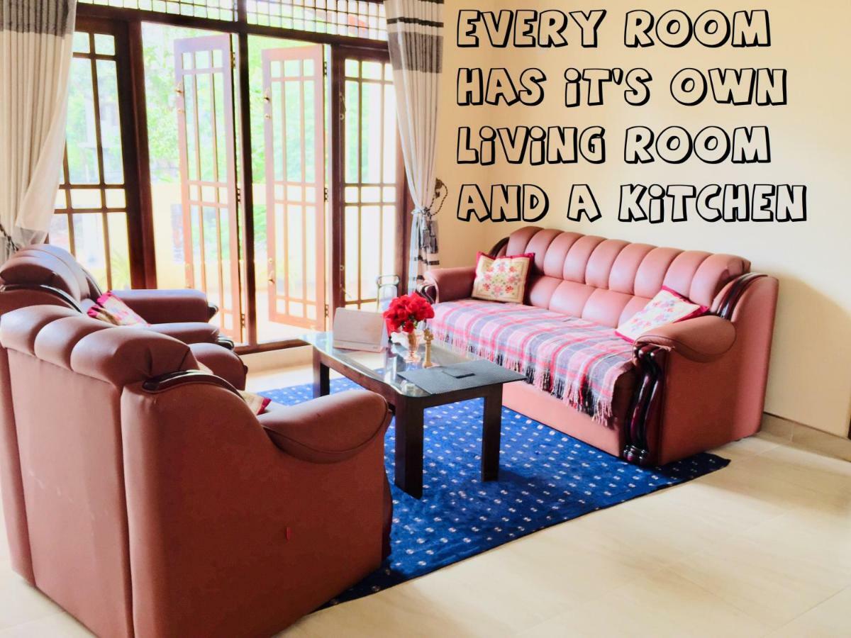 Sweet Home Tourist Rest, Cooking Classes & Tours Anuradhapura Eksteriør bilde