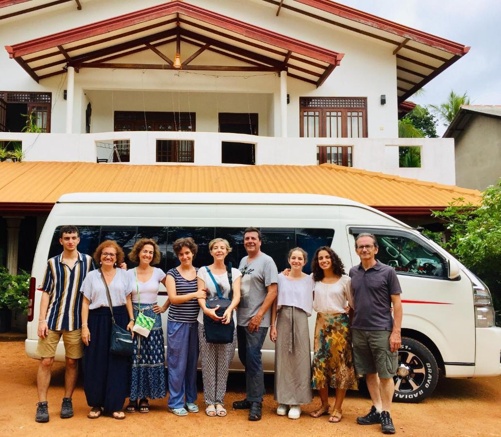 Sweet Home Tourist Rest, Cooking Classes & Tours Anuradhapura Eksteriør bilde