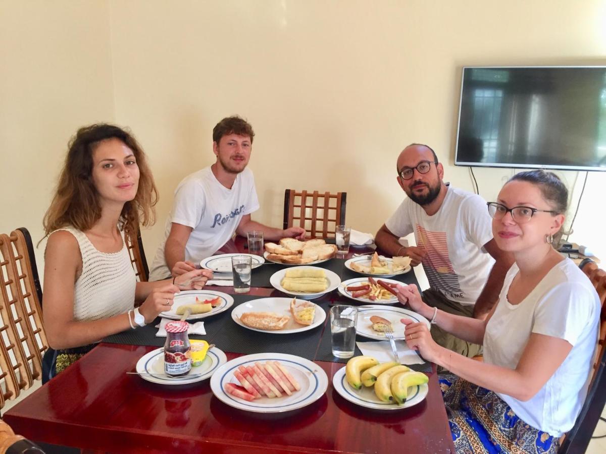 Sweet Home Tourist Rest, Cooking Classes & Tours Anuradhapura Eksteriør bilde