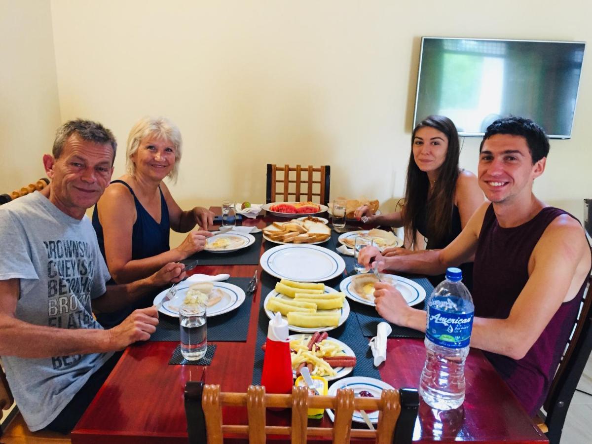 Sweet Home Tourist Rest, Cooking Classes & Tours Anuradhapura Eksteriør bilde