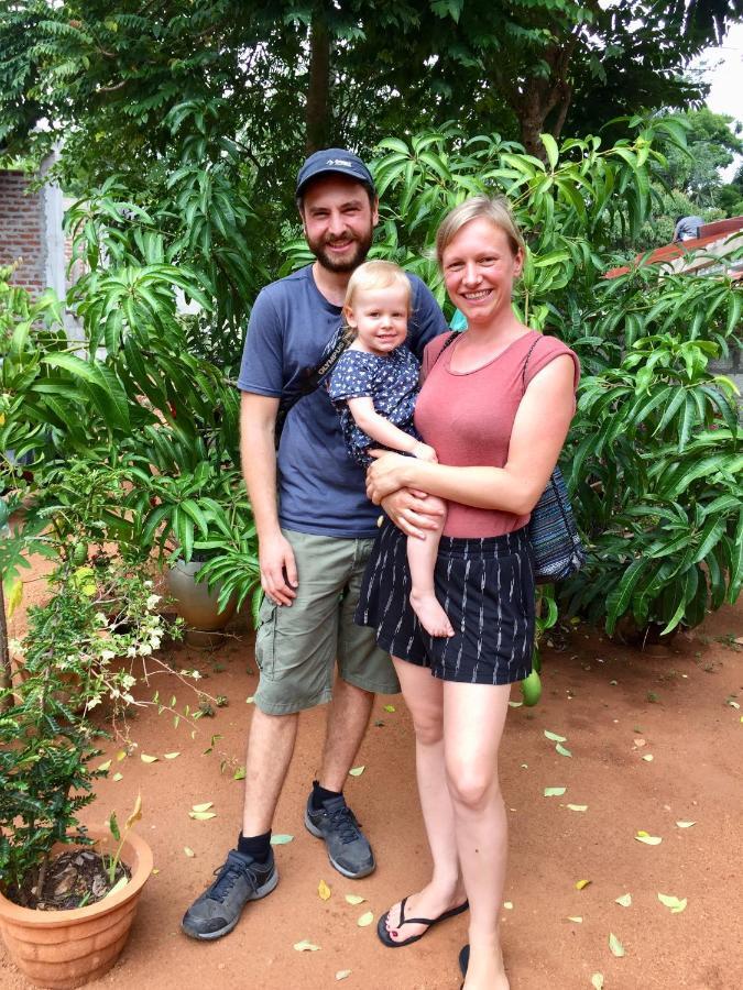 Sweet Home Tourist Rest, Cooking Classes & Tours Anuradhapura Eksteriør bilde