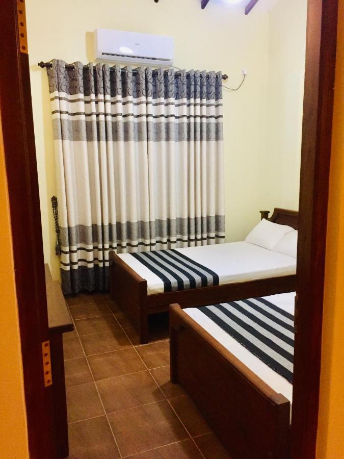 Sweet Home Tourist Rest, Cooking Classes & Tours Anuradhapura Eksteriør bilde